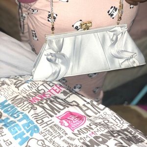 Women’s shoulder bag